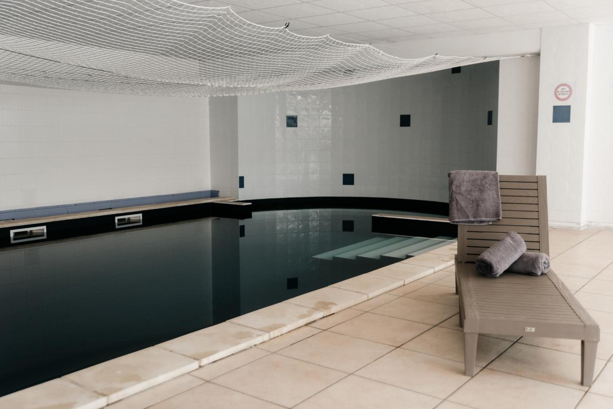 Appartement Moderne Central Avec Piscine, Garage Prive Et Terrasse Sud Uzes Bagian luar foto